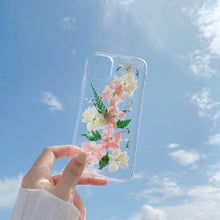 Load image into Gallery viewer, Hanfeng eternal flower dried flower phone case
