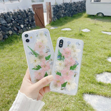 Load image into Gallery viewer, Hanfeng eternal flower dried flower phone case
