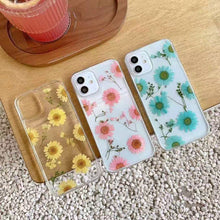 Load image into Gallery viewer, Epoxy Daisy Immortal Flower IPhone13Pro Mobile Phone Case Suitable
